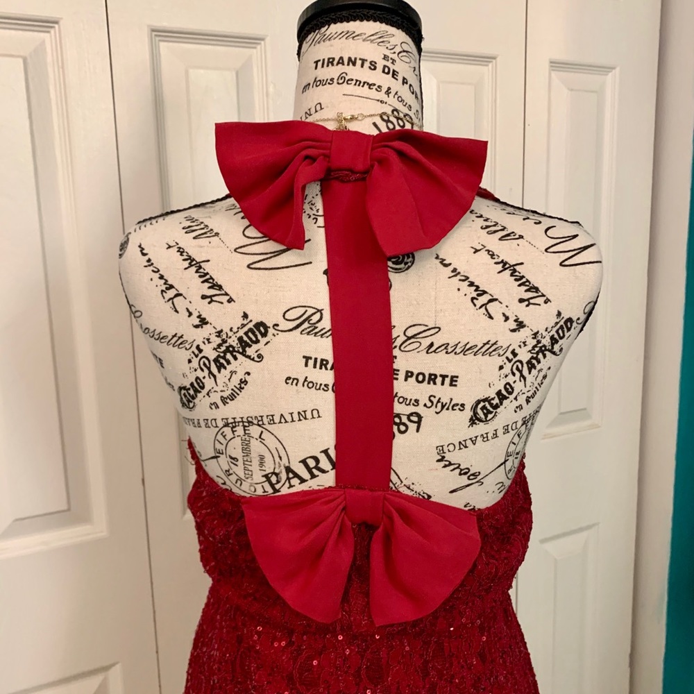 ❤️Stunning Ya sequin and lace T-back dress